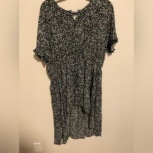 Short sleeve dress with short front long black